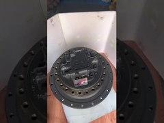 PC300-8 Motor perjalanan